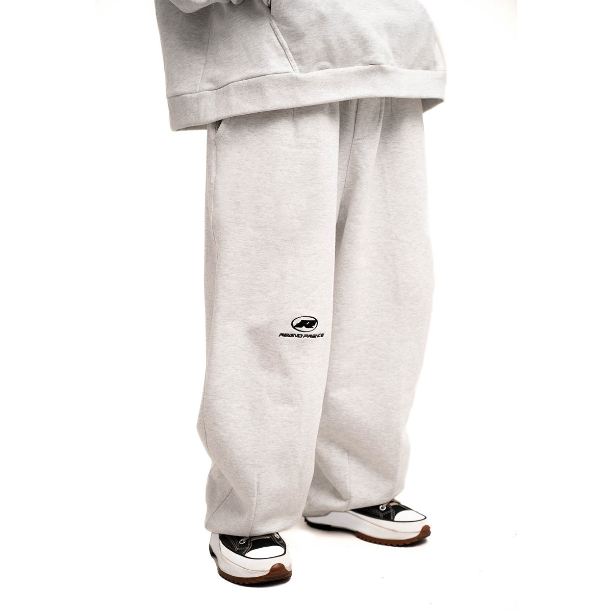 JOGGER GRIS - COUPE BALLON